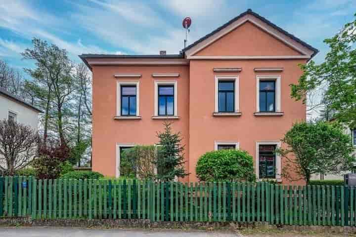 House for sale in Weinbohla, Germany