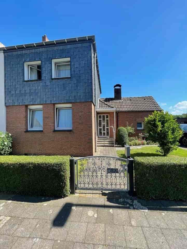 House for sale in Duisburg                   - Nordrhein-Westfalen, Germany