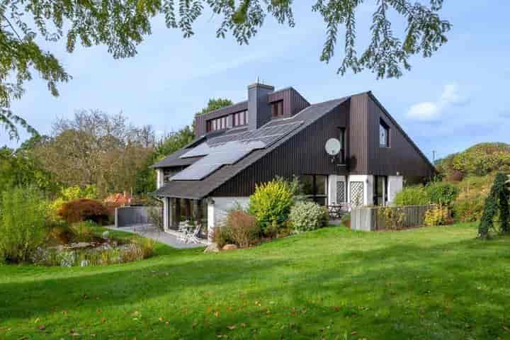 House for sale in Bergsportplatz 1                   32457 Porta Westfalica (Hausberge)                   - Nordrhein-Westfalen, Germany