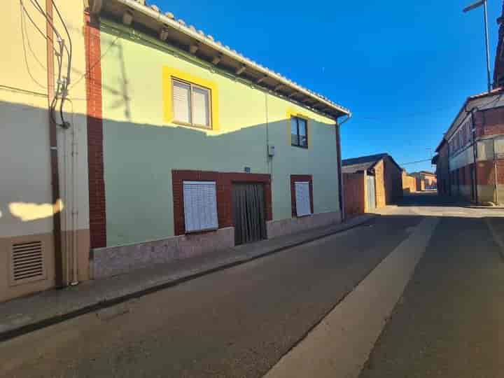 4 bedrooms house for sale in Esla-Campos, Spain