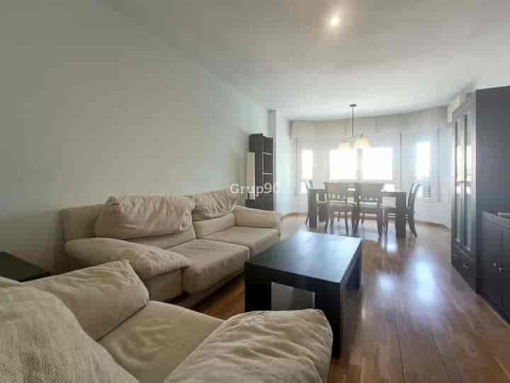 4 bedrooms apartment for rent in Lleida, Spain