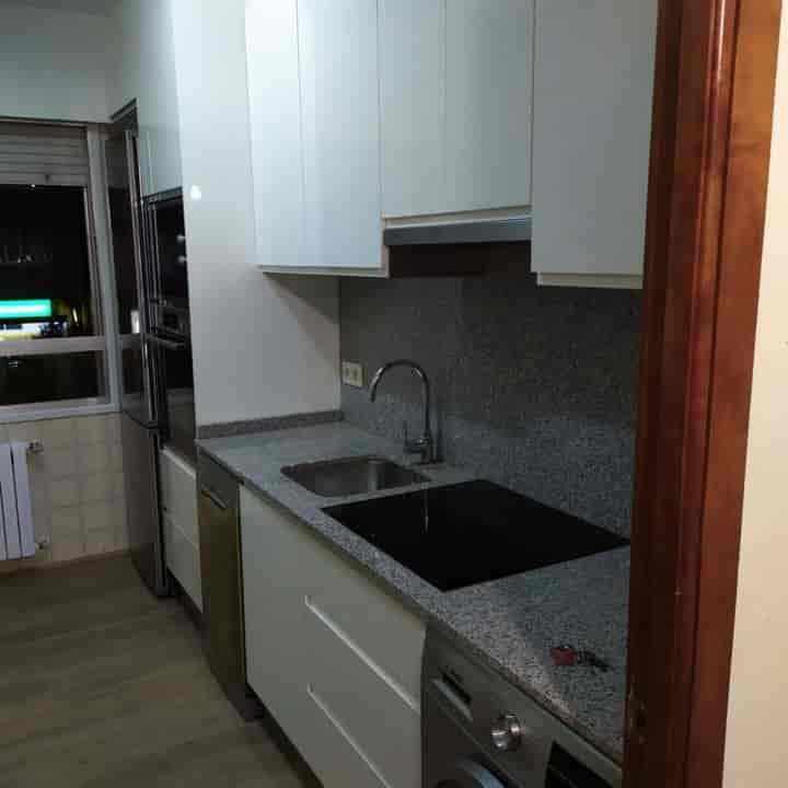 3 bedrooms apartment for rent in Santiago de Compostela, Spain