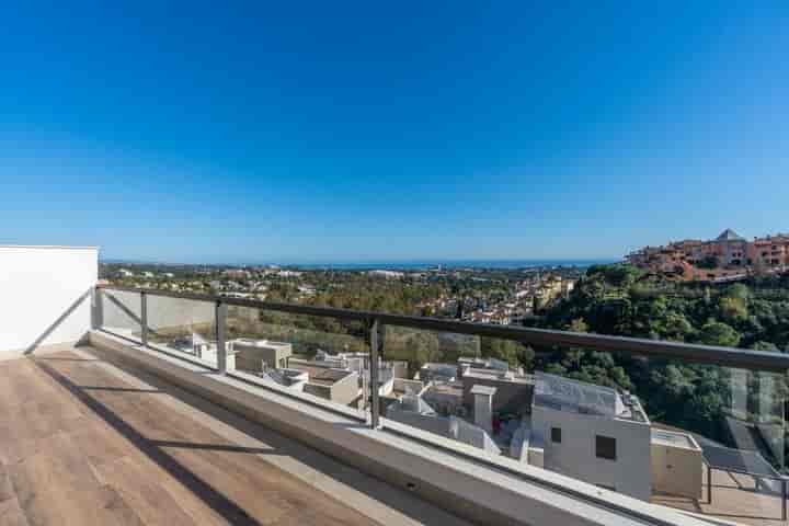 3 bedrooms house for sale in Nueva Andalucia quarter, Spain