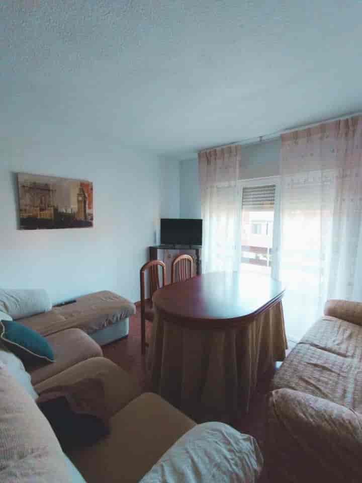 4 bedrooms apartment for rent in Beiro, Spain