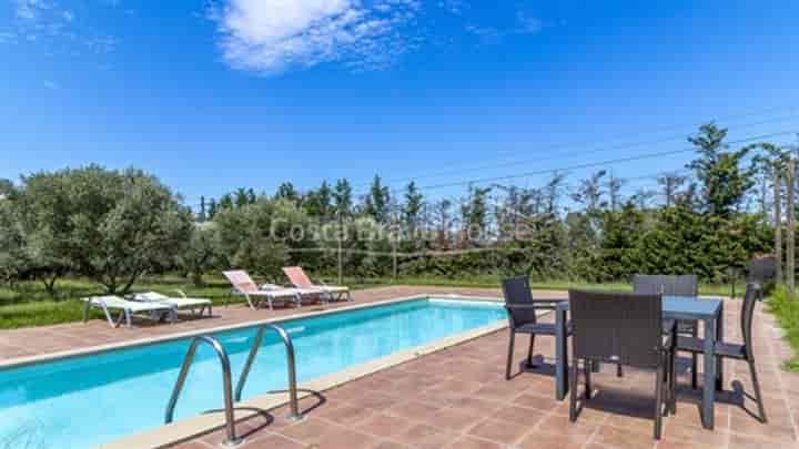 8 bedrooms house for sale in Verges, Spain