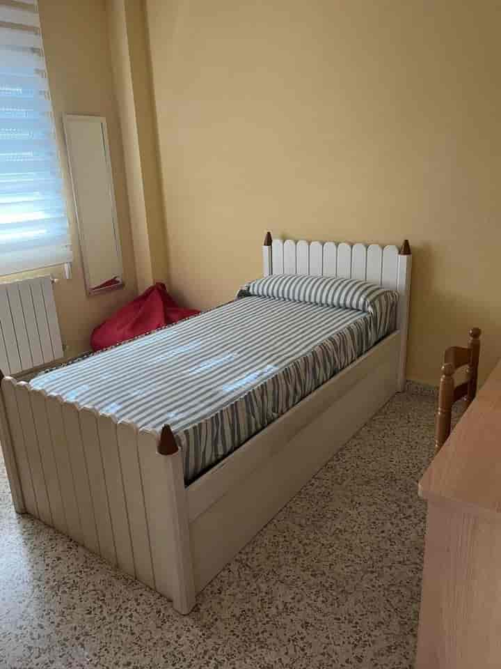 3 bedrooms apartment for rent in Granada, Spain