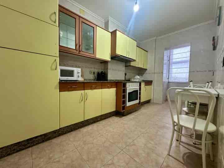 2 bedrooms apartment for rent in Ferrol, Spain