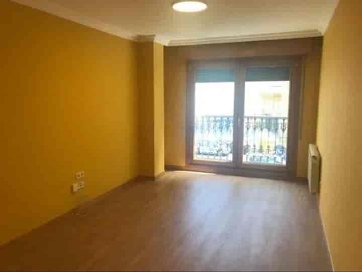 2 bedrooms apartment for rent in Vigo, Spain