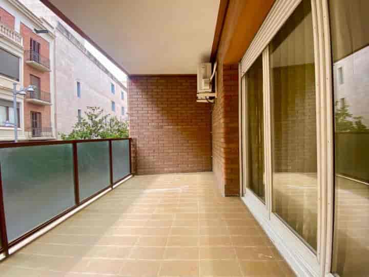 4 bedrooms apartment for rent in Lleida, Spain