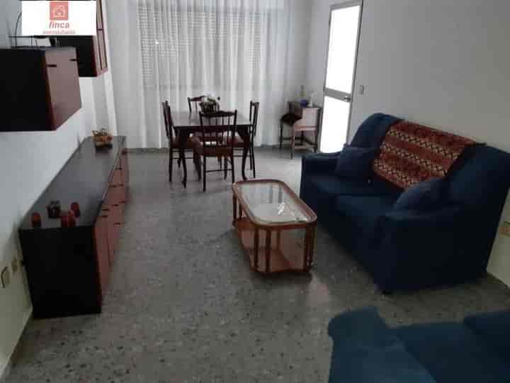 3 bedrooms apartment for rent in Montijo, Spain