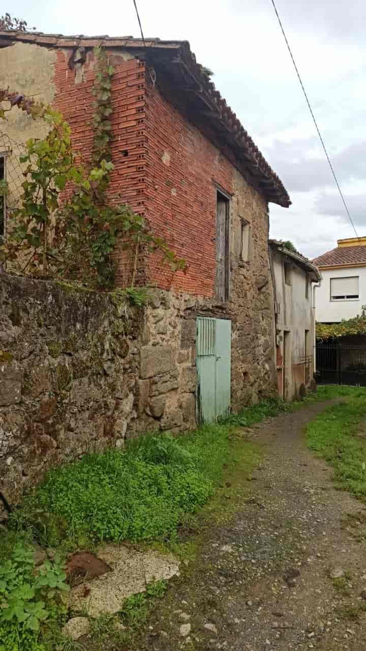 1 bedroom house for sale in Lugo, Spain