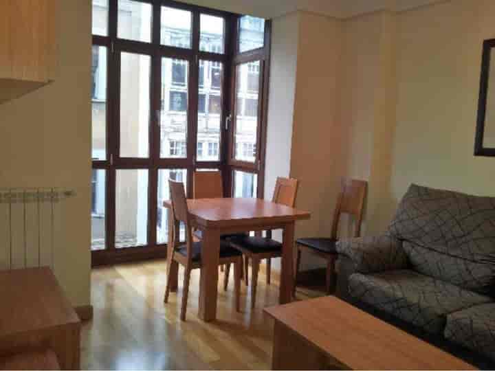 2 bedrooms apartment for rent in Palencia, Spain