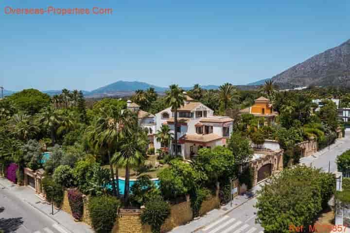 5 bedrooms house for sale in Nueva Andalucia, Spain