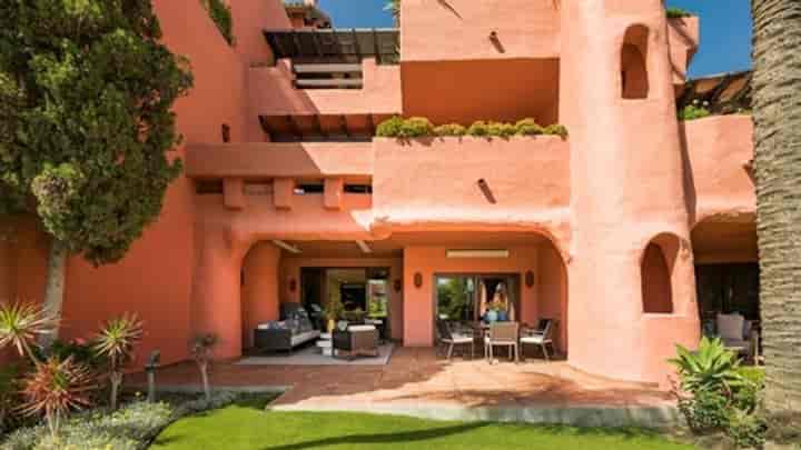 3 bedrooms apartment for sale in Estepona, Spain