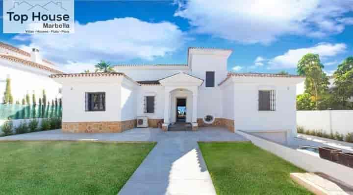 6 bedrooms house for rent in Nueva Andalucia, Spain