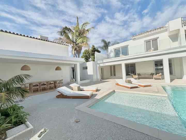 6 bedrooms house for rent in Marbella, Spain