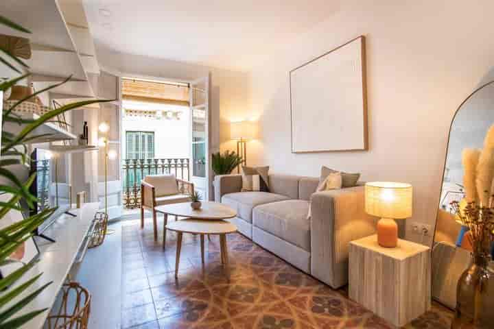 2 bedrooms apartment for rent in Ciutat Vella, Spain