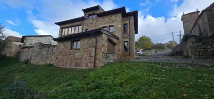 5 bedrooms house for sale in Cantabria, Spain