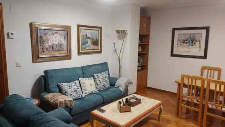 3 bedrooms apartment for rent in Segovia, Spain