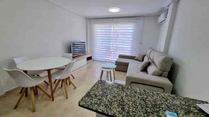 2 bedrooms apartment for rent in Nueva Torrevieja, Spain