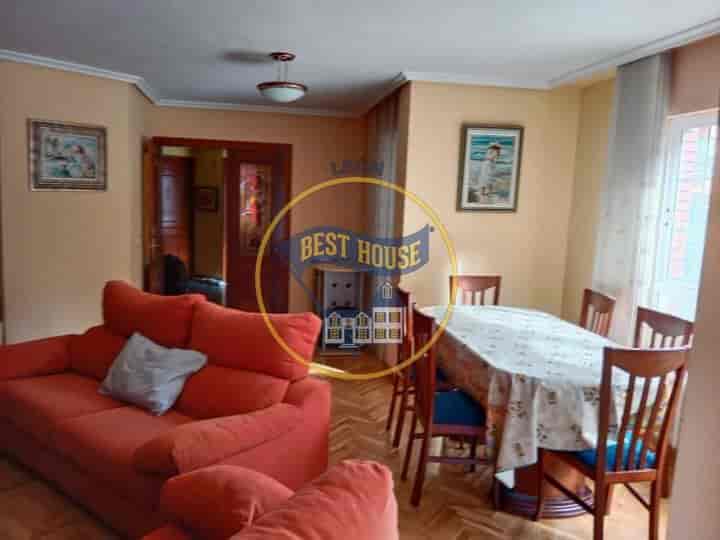 5 bedrooms apartment for sale in Leon, Spain