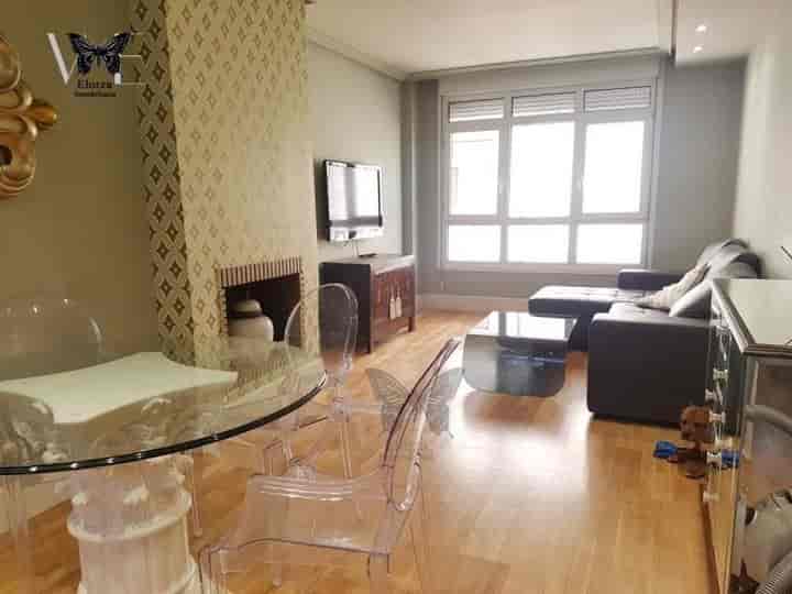 2 bedrooms apartment for rent in Oviedo, Spain