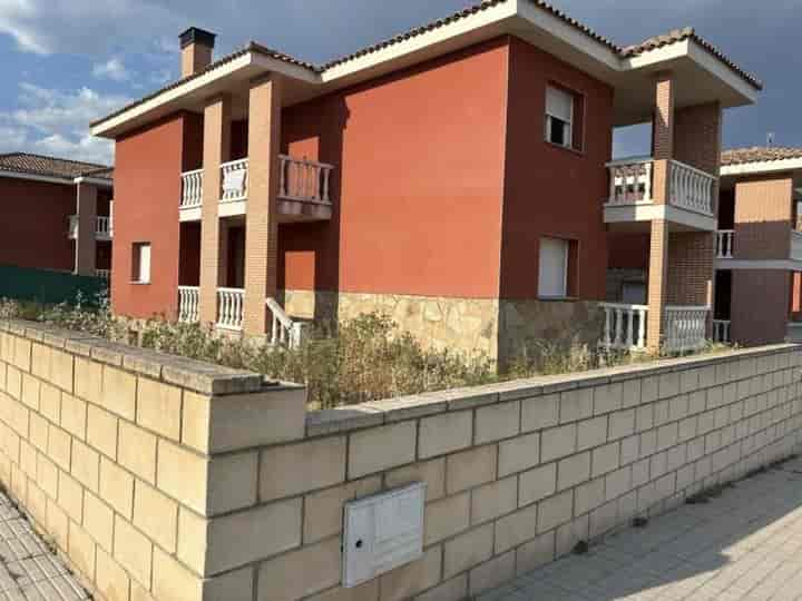 4 bedrooms house for sale in Navas del Rey, Spain