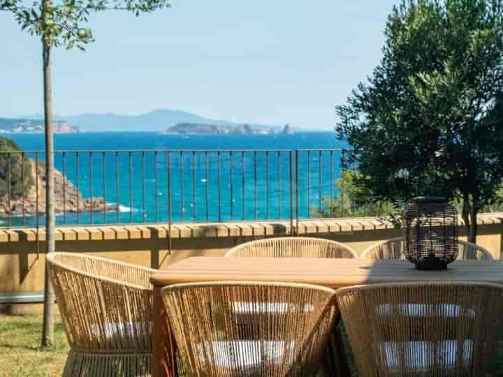 4 bedrooms apartment for rent in Begur, Spain