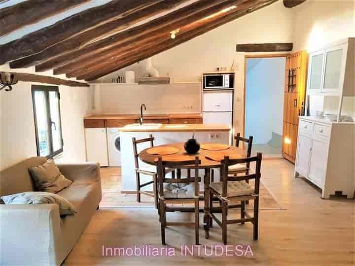 2 bedrooms apartment for rent in Tudela, Spain