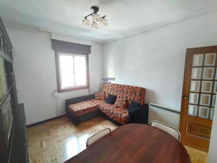 3 bedrooms apartment for rent in Vigo, Spain