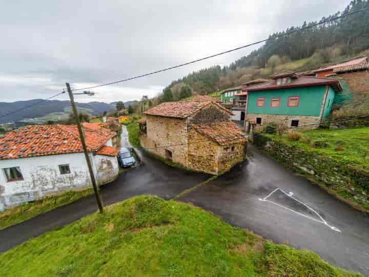 House for sale in Aviles county, Spain