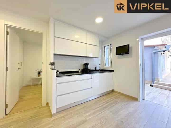 4 bedrooms apartment for sale in Corunna, Spain