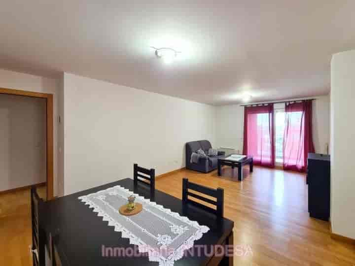 2 bedrooms apartment for rent in Tudela, Spain