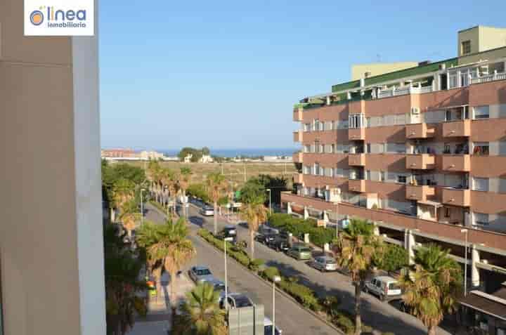 3 bedrooms apartment for rent in Roquetas de Mar, Spain