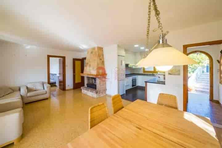 5 bedrooms house for sale in SAgaro, Spain