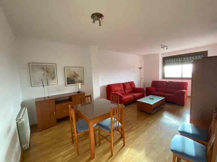 3 bedrooms apartment for rent in Beiro, Spain