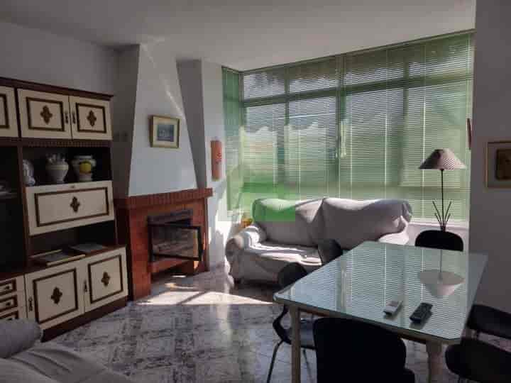 3 bedrooms apartment for rent in Montijo, Spain