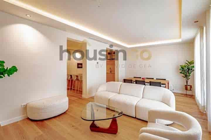 3 bedrooms apartment for sale in Madrid, Spain