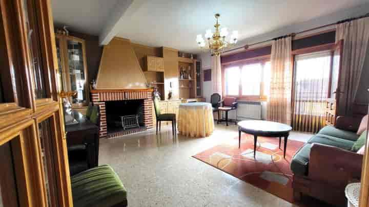 3 bedrooms apartment for sale in Avila, Spain