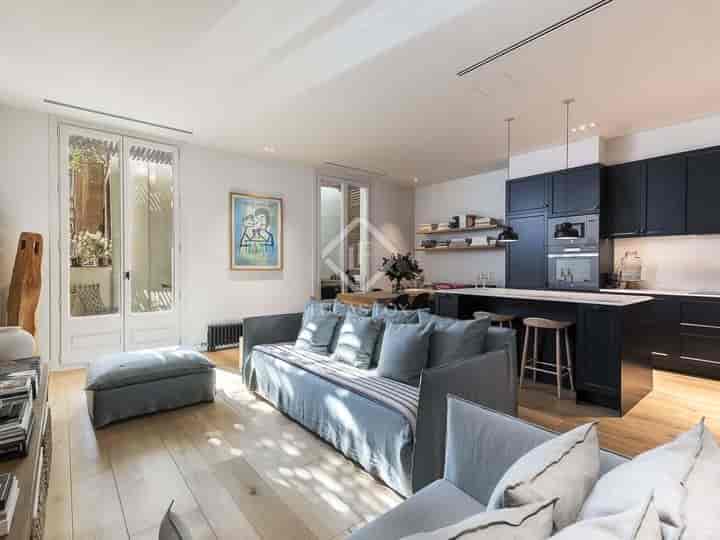 1 bedroom apartment for sale in Barcelona, Spain