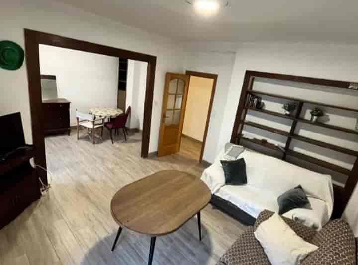 4 bedrooms apartment for rent in Figares, Spain