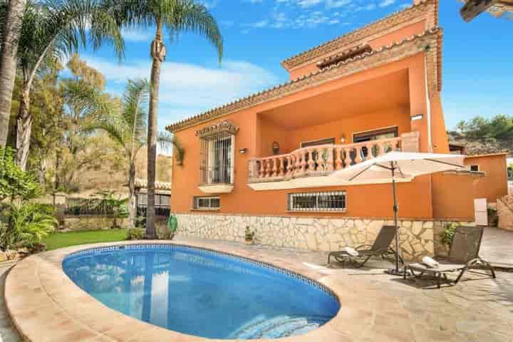 4 bedrooms house for sale in Nueva Andalucia, Spain