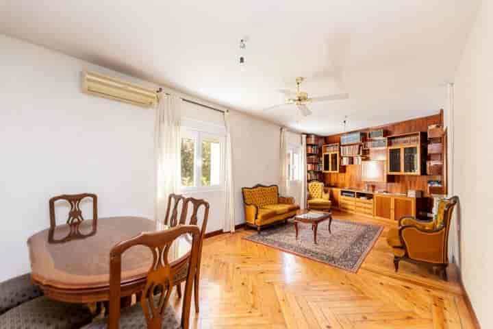 2 bedrooms apartment for sale in Chamberi, Spain