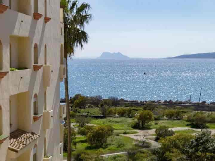 2 bedrooms apartment for rent in Estepona, Spain