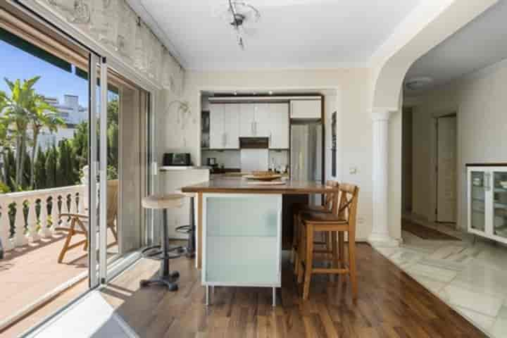 5 bedrooms house for sale in Marbella, Spain