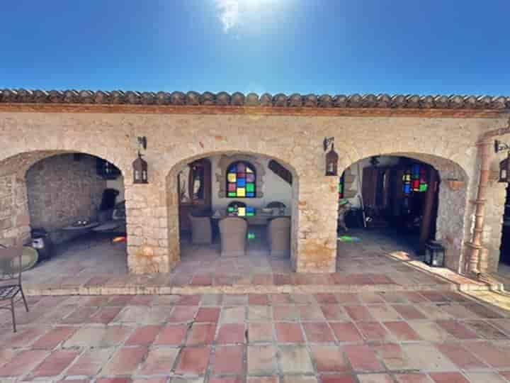 6 bedrooms house for sale in Jalon, Spain