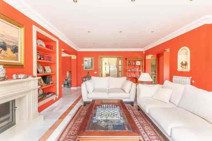 4 bedrooms building for sale in Estepona, Spain