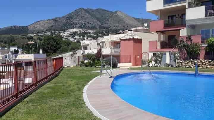 2 bedrooms apartment for rent in El Higueron - Capellania, Spain