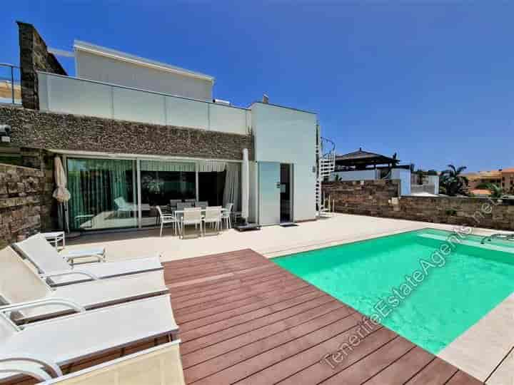 6 bedrooms house for sale in Adeje, Spain