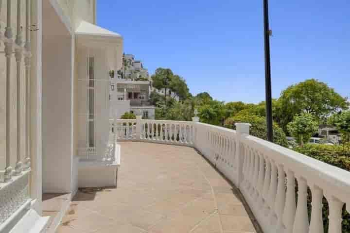 3 bedrooms house for sale in Benahavis, Spain